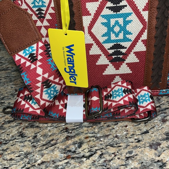 Wrangler Red Aztec Tote Bag - Picture 9 of 10